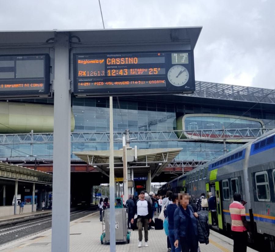 Gatto blocca i treni a Roma Tiburtina: disagi sulla linea ferroviaria per Cassino