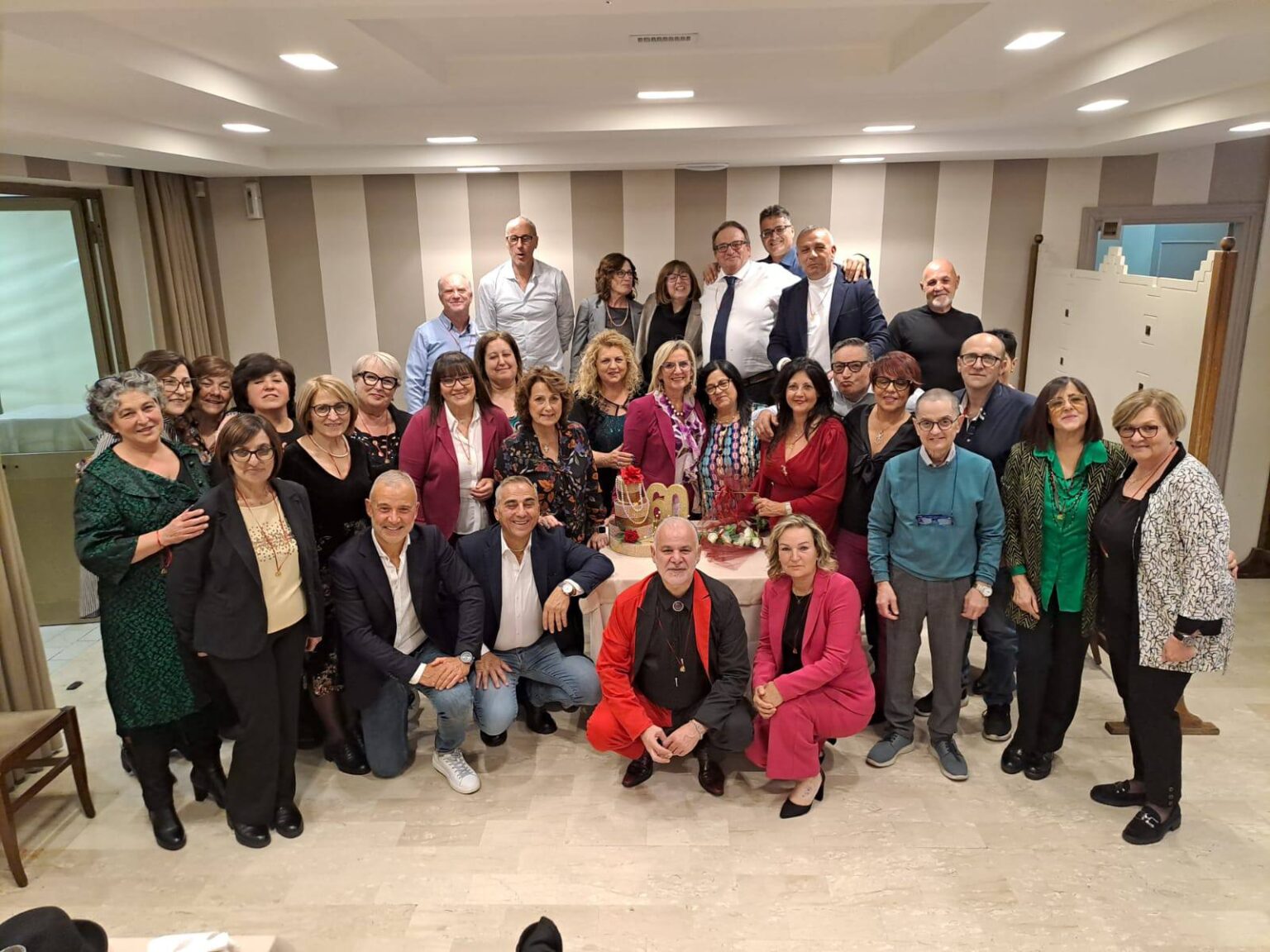 Anagni. I ragazzi della classe 1965 festeggiano i 60 anni con una serata indimenticabile