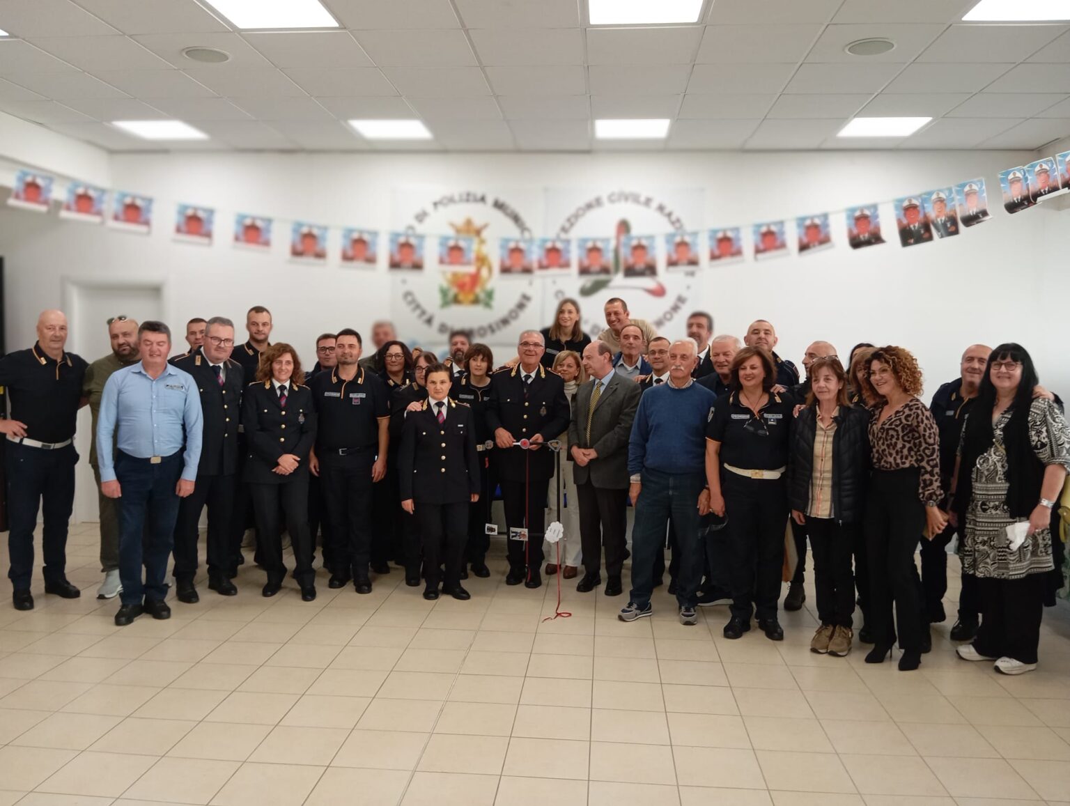 Frosinone: dopo 41 anni in divisa va in pensione il vice-comandante Giancarlo Tofani