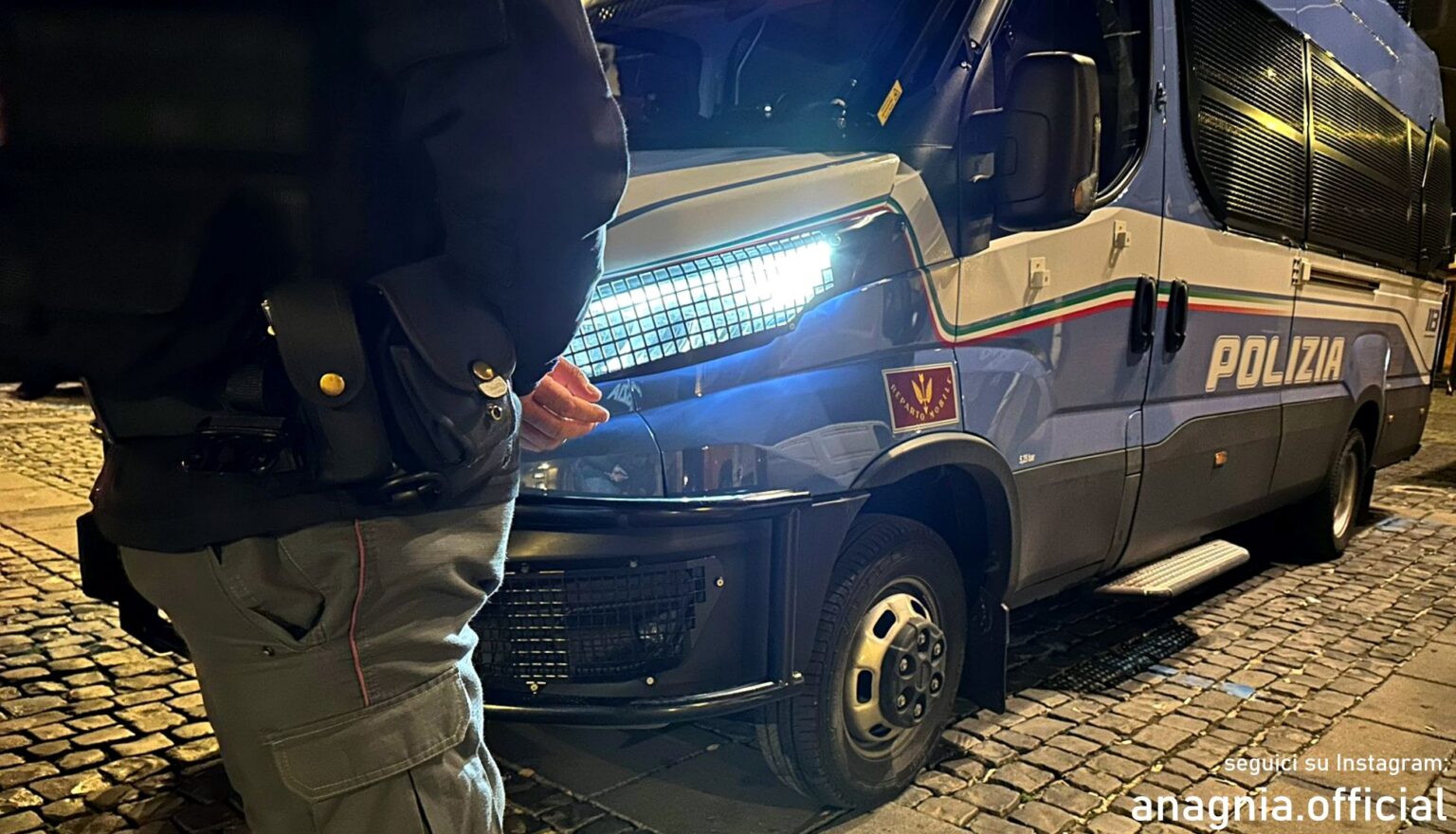 Frosinone, controlli straordinari della Polizia: segnalato per droga e due denunciati