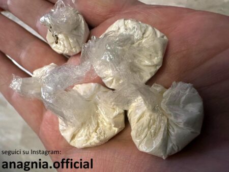 Blitz antidroga a Osteria della Fontana di Anagni: arrestato con 14 dosi di cocaina pronte per lo spaccio