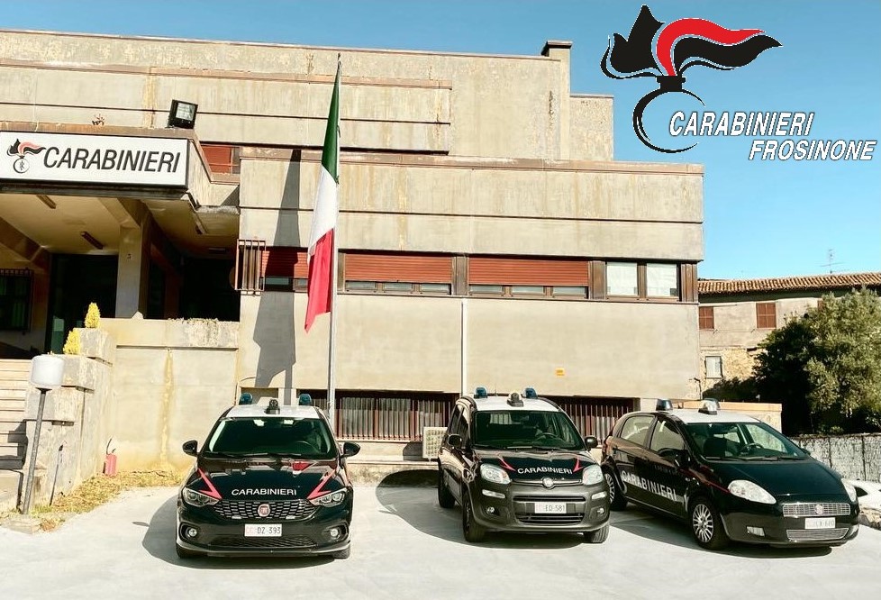 Stalking ad Arnara: 35enne perseguita l’ex convivente, scatta il divieto di avvicinamento