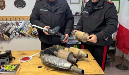 Arce, furto di catalizzatori nel piazzale aziendale: arrestato un 40enne dai Carabinieri