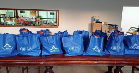 Avio club porta la solidarietà spaziale nelle case delle famiglie in difficoltà