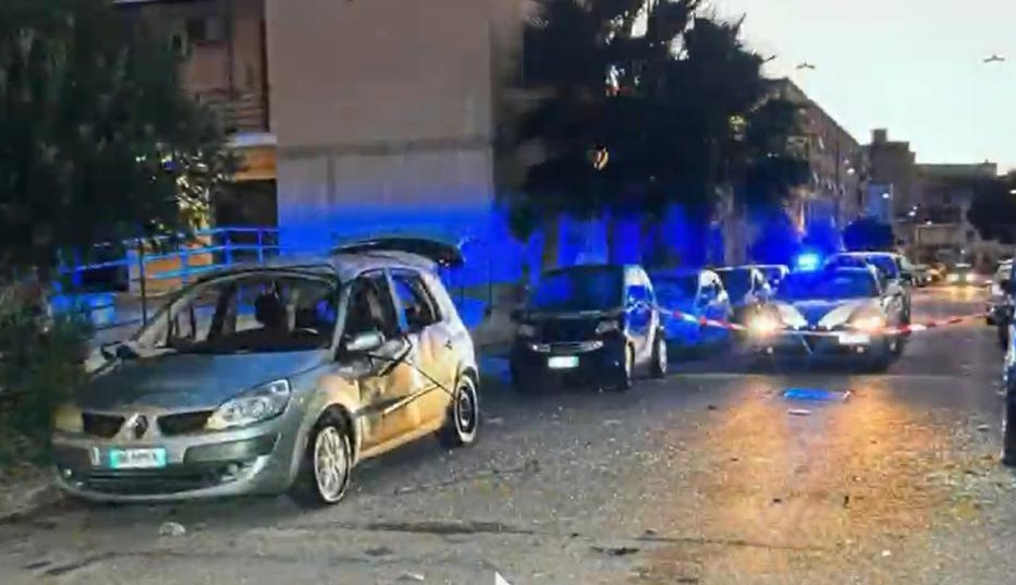 Guerra tra clan a Latina: bombe e incendi per il controllo dello spaccio, quattro arresti