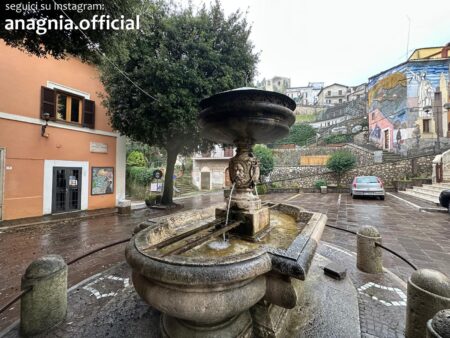 Morolo, ladri in villa: famiglia terrorizzata, giovane figlia reagisce