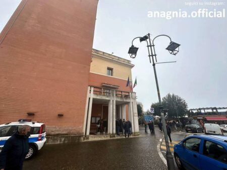 Paliano, approvata la mozione contro il caro carburanti: «Ora dalle parole si passi ai fatti»