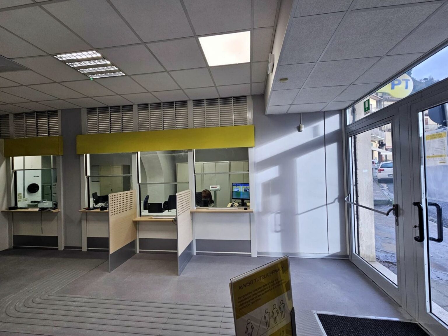 Riapre l’ufficio postale di Piglio dopo la ristrutturazione del progetto Polis