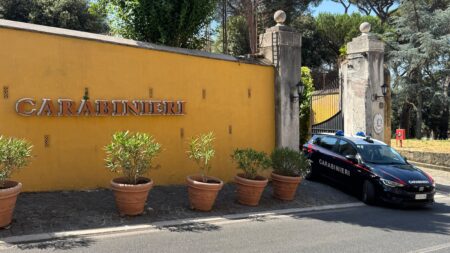 Rapine seriali tra supermercati e farmacia: arrestato un 42enne ai Castelli Romani