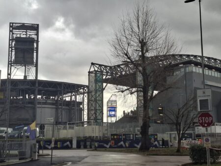 Serie B. Frosinone-Venezia: spettacolo allo stadio “Benito Stirpe”, ma la sconfitta sa di beffa