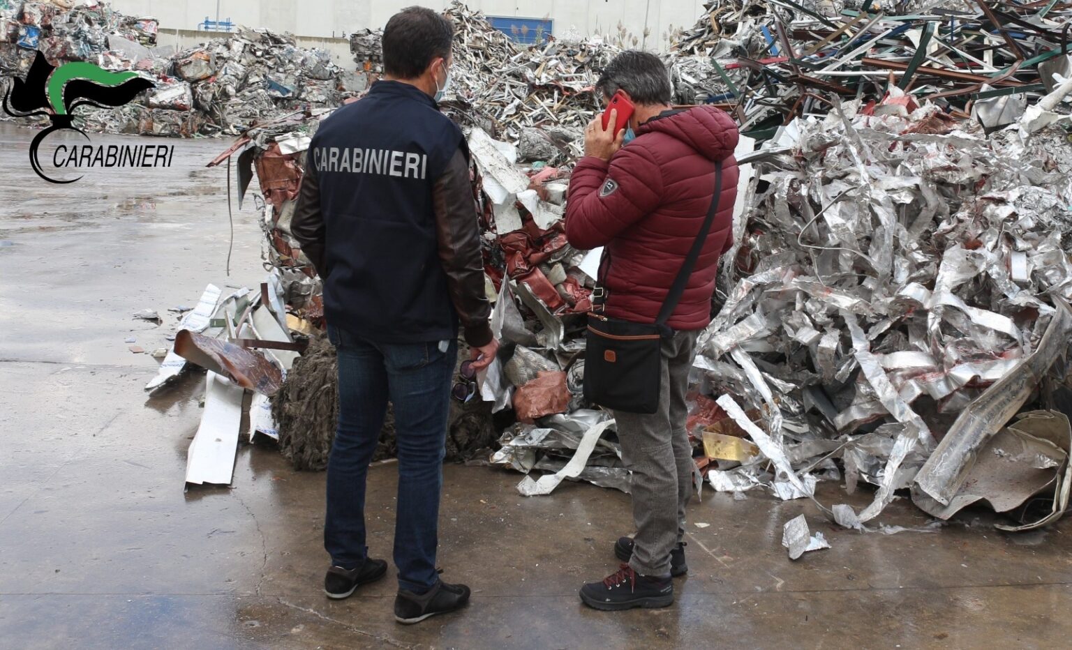 Discarica abusiva a due passi dal Liri: blitz dei Carabinieri Forestali nel Sorano
