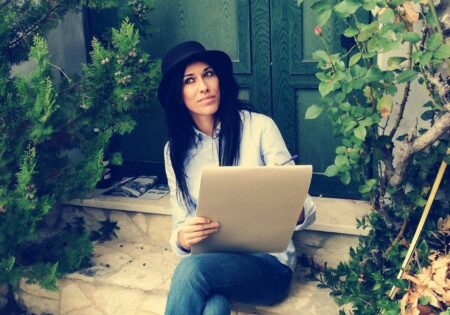 “E mi riconosco”: la mostra personale di Emanuela Cadrini a Frosinone