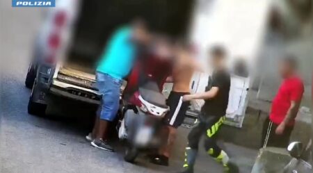 Roma, smantellata banda del Serpentone: quattro arresti per furti e riciclaggio di scooter