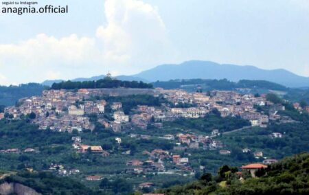 Alatri, truffa del finto carabiniere a un’anziana di 89 anni: portati via i gioielli in oro