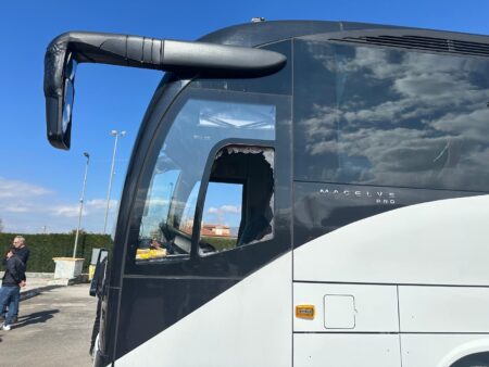 Agguato sull’Autostrada A2 contro la tifoseria del Frosinone Calcio: tensione tra Padula e Sala Consilina