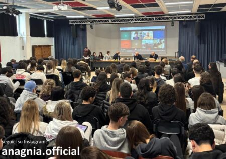 Al Liceo “Regina Margherita” di Anagni la geopolitica entra in classe: USA, UE e BRICS al centro della Festa del LES