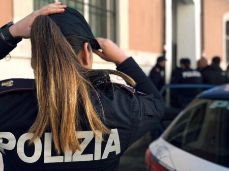 Roma, 11 arresti per spaccio: serre indoor, “dispense segrete” e droga consegnata a domicilio