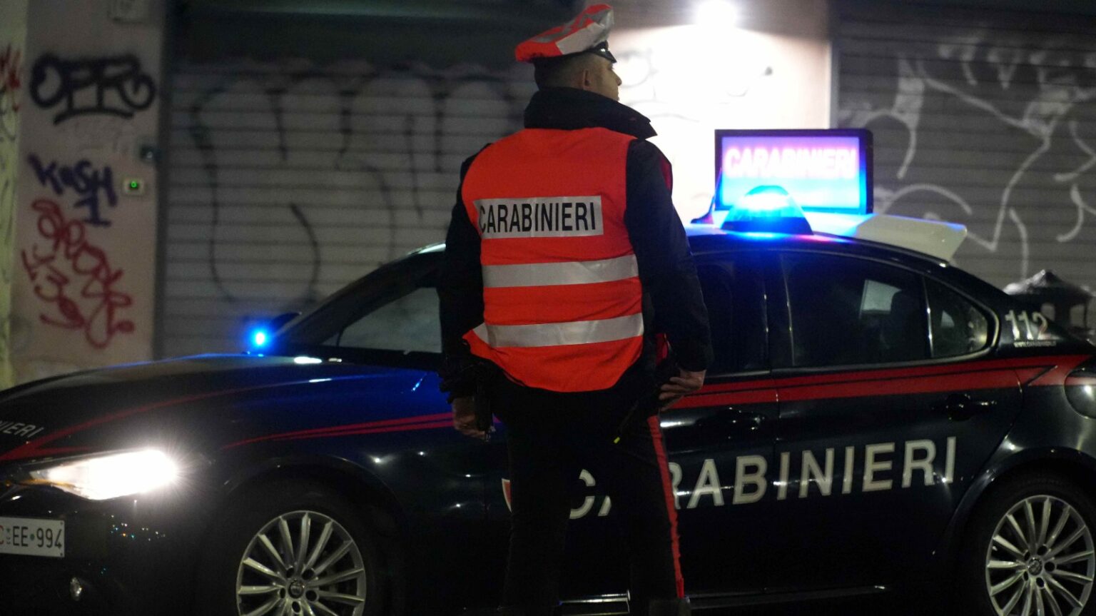 Roma, stretta sulla sicurezza: truffe ai turisti, droga e locali irregolari nel mirino dei Carabinieri