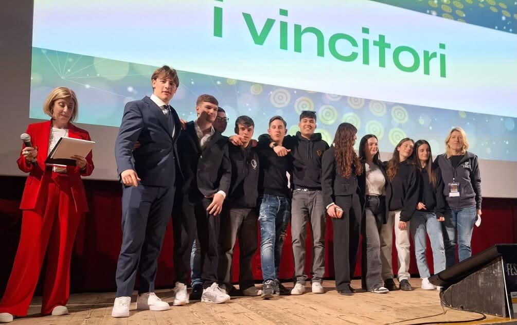 Piccoli politici crescono ad Anagni: trionfo nazionale per gli studenti del Liceo “Dante Alighieri”