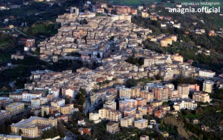 Anagni Magica Misteriosa compie dieci anni: tre notti tra streghe, poesia e Frankenstein