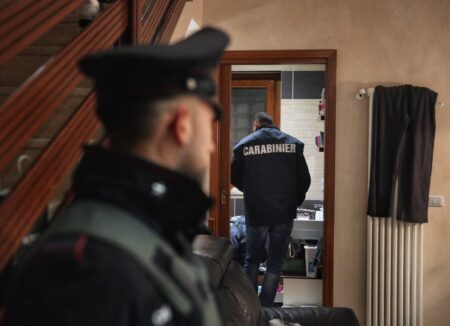 Scacco alla banda delle finte cauzioni: dieci arresti tra Tivoli e Napoli per truffe agli anziani