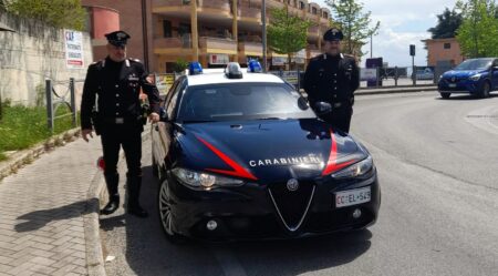 Alatri, furto di una Smart for two e resistenza ai Carabinieri: arrestato un 20enne