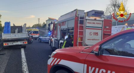 Incidente sull’A1 a Frosinone: tre mezzi coinvolti, chiuse due corsie all’alba