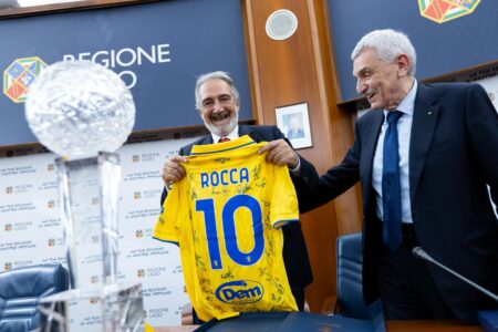 Frosinone in Serie A, la Regione Lazio celebra la promozione: Rocca premia Stirpe e la squadra giallazzurra