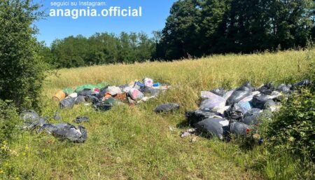 Ceccano, fototrappole incastrano chi ha scaricato una discarica abusiva: scatta la sanzione