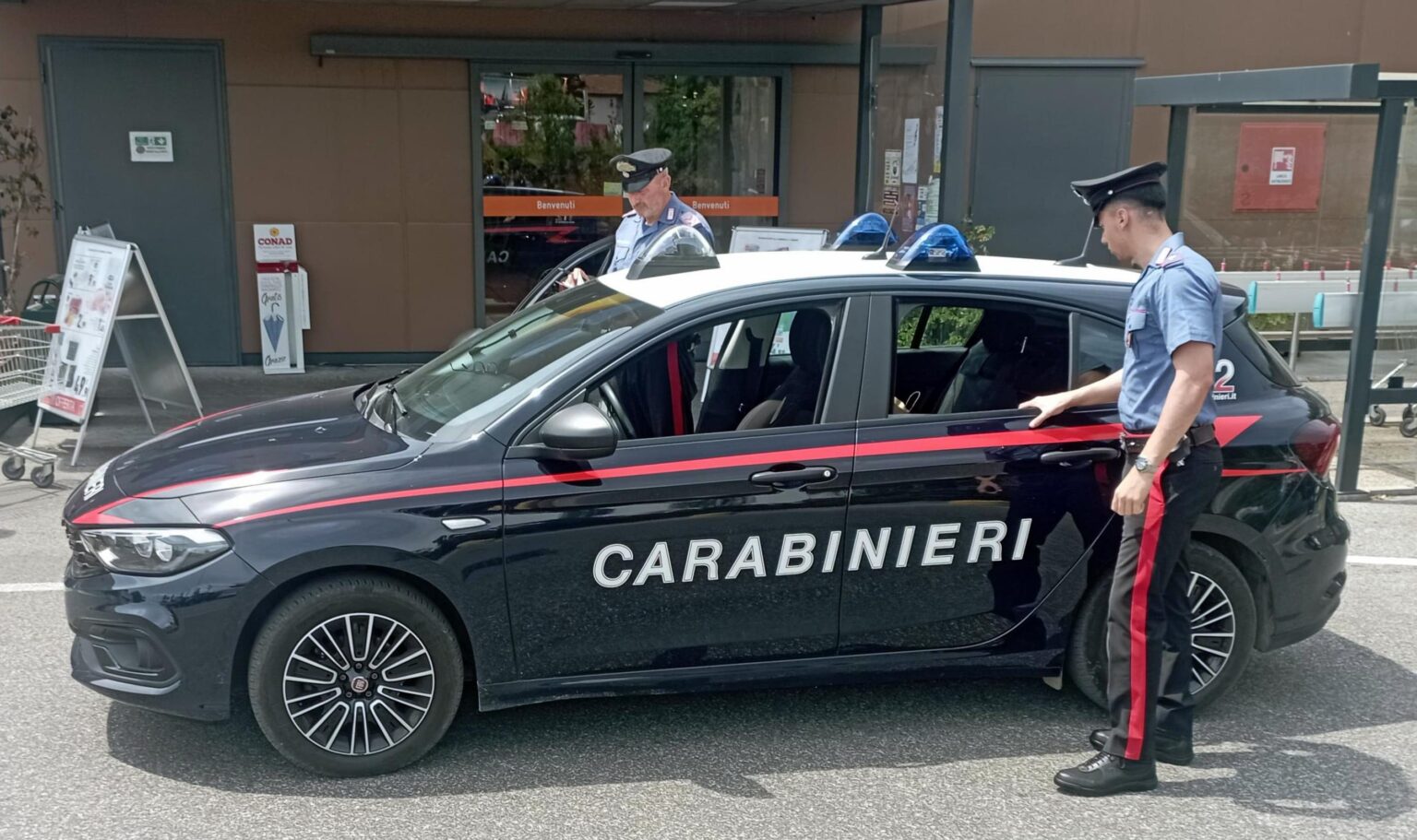 Furto al supermercato di Labico, arrestate due donne: decisiva la segnalazione dei dipendenti