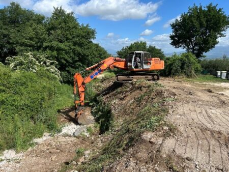 Bonifica idraulica ad Anagni e dintorni: ANBI Lazio al lavoro su fossi e canali tra zona industriale e Autostrada del Sole