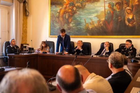 Sicurezza, organici e strade killer: ventitré sindaci del Frusinate incontrano il Prefetto Ranieri a Sora