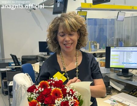 Anagni saluta Margherita “Rita” Sambalotti, in pensione dopo 41 anni di lavoro all’ufficio postale di via della Peschiera