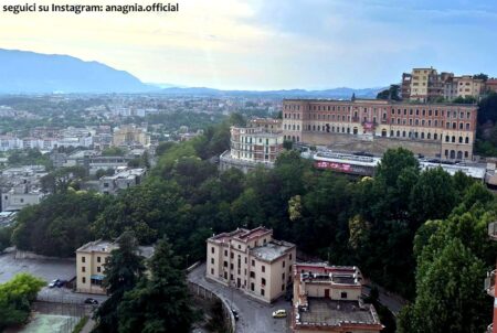 Frosinone, ordinanza “antivetro”: scattano le prime sanzioni per tre esercizi commerciali