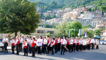 Trent’anni di note e tradizione: la Banda Città di Piglio festeggia tre decenni di musica nel cuore del Palazzo Baronale