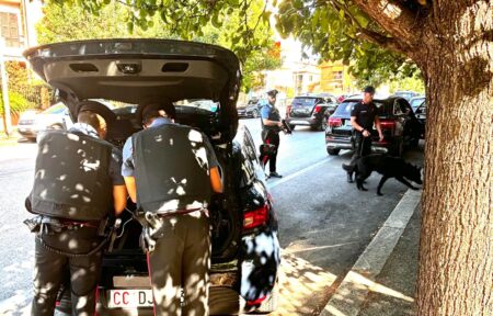 Roma e provincia, weekend di controlli serrati: arresti, sequestri e sicurezza urbana al centro dell’azione delle Forze dell’Ordine