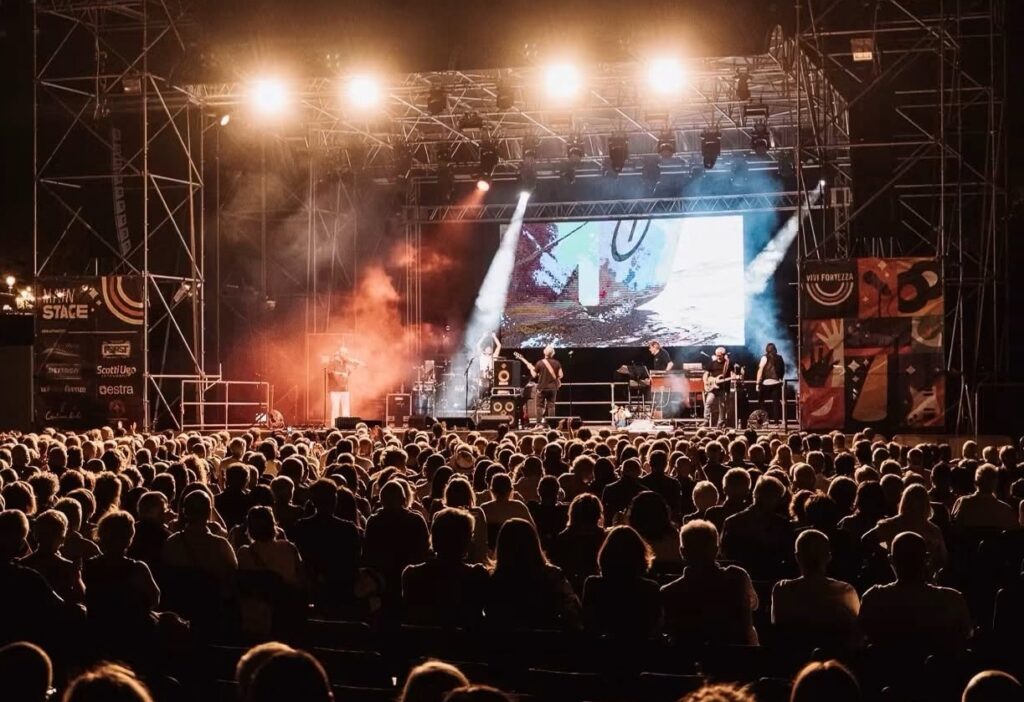 Arce, stasera i Nomadi in concerto per “Sognando le stelle…”: piazza Sant’Eleuterio pronta ad accogliere il pubblico