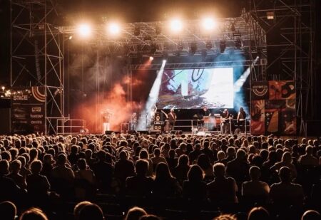 Arce, stasera i Nomadi in concerto per “Sognando le stelle…”: piazza Sant’Eleuterio pronta ad accogliere il pubblico