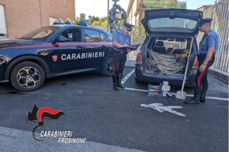 Colpo grosso sventato ad Anagni: tre fuggono nei campi, recuperata una tonnellata di rame