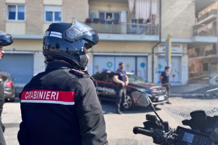 Sequestro di persona a scopo di estorsione tra Ostia e Tor Bella Monaca: cinque misure cautelari eseguite dai Carabinieri