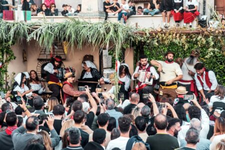 La 71esima edizione della Festa dell’Uva di Sgurgola apre i battenti tra folklore, musica e sapori d’autunno