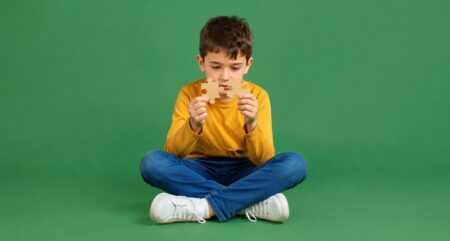Autismo, al via l’avviso 2026: sostegno economico alle famiglie con minori fino a 12 anni