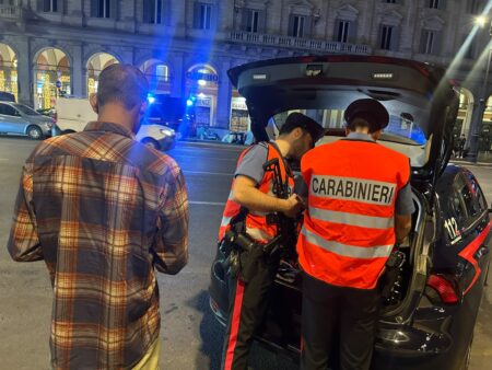 Stazione Termini, nuovo maxi controllo dei Carabinieri: otto arresti e 17 denunce