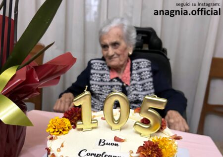 Ceccano, nonna Marietta compie 105 anni: gli auguri del sindaco