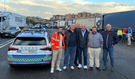 Autotrasportatori in protesta, presìdi ai caselli di Anagni, Ferentino e Frosinone: tir fermi e traffico rallentato sull’A1